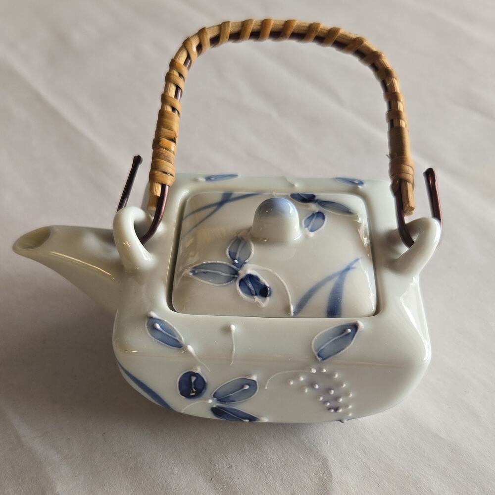 Vintage Arita Japan Blue & White Porcelain Dobin Teapot Sake Pot Hand Painted 惣